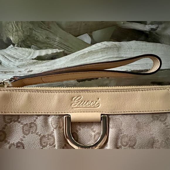 GUCCI MONOGRAM D RING WRISTLET WALLET - Picture 7 of 7